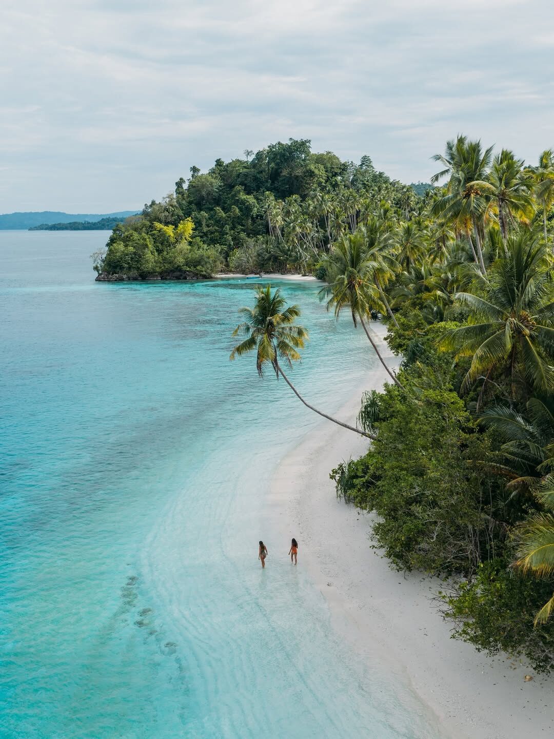 5D4N Banggai journey - island crossing and lagoon views